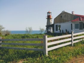 Farmhouse Wall Decor: Transform Your Space with Rustic Charm